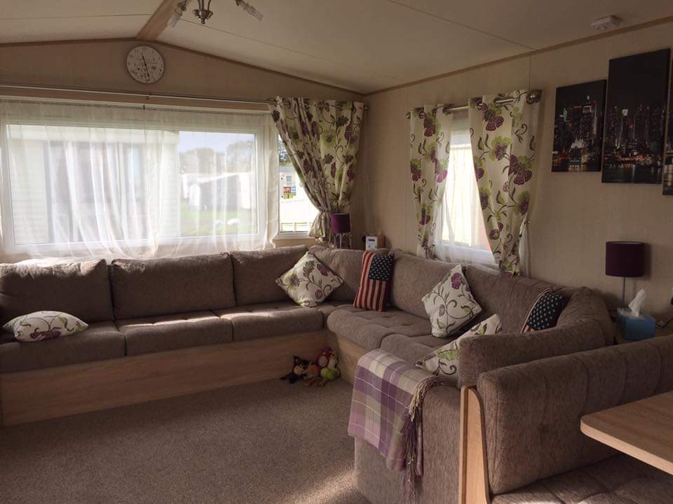 Barney’s Den:- 6 Berth, Central heated, Large enclosed veranda ...